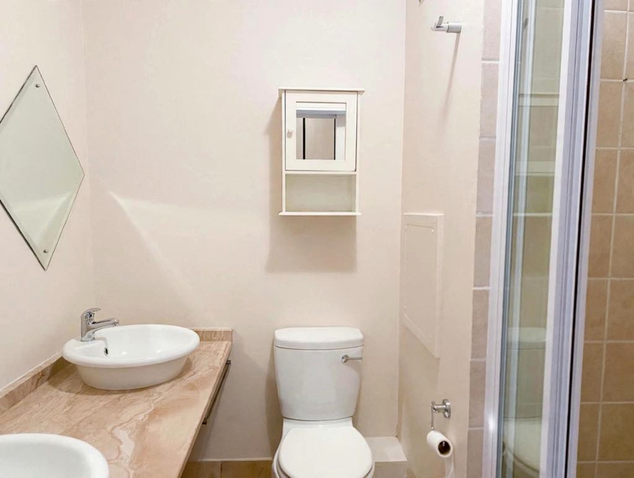 To Let 4 Bedroom Property for Rent in Old Place Western Cape